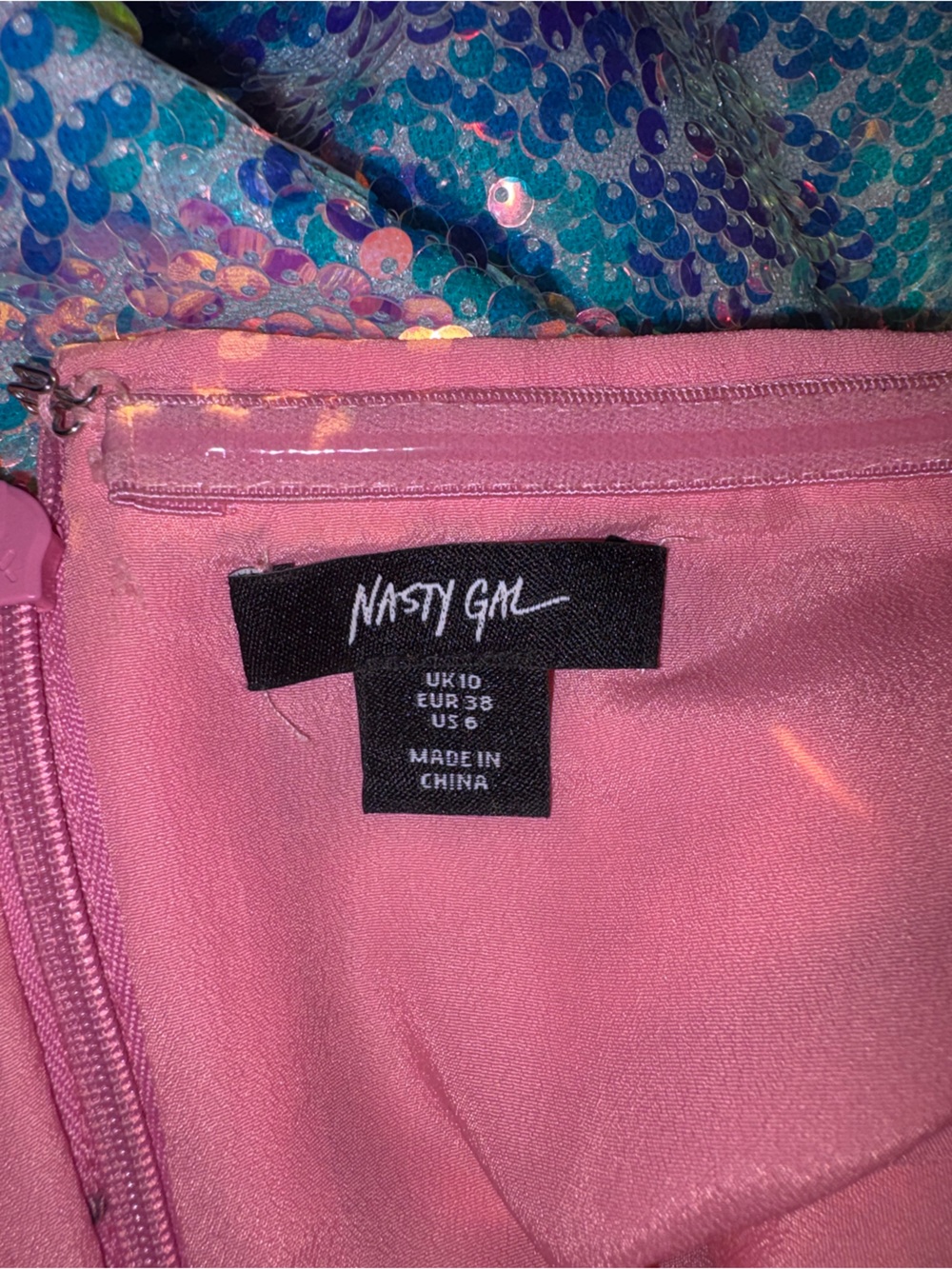 Nasty Gal Pink Lined Sequin Dress with Blue-Green Iridescent Sequins NWOT Size 6 - Picture 2 of 2